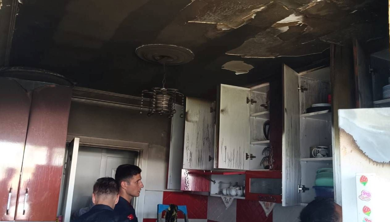 Alanya’da apartman dairesinde yangın