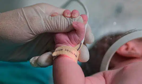 ‘Düşük doğum kilosu işitme kaybına yol açabilir’