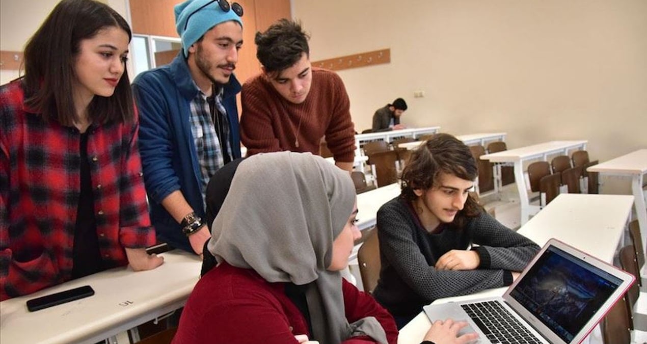 Google duyurdu! Öğrencilere 1 yıl ücretsiz oldu