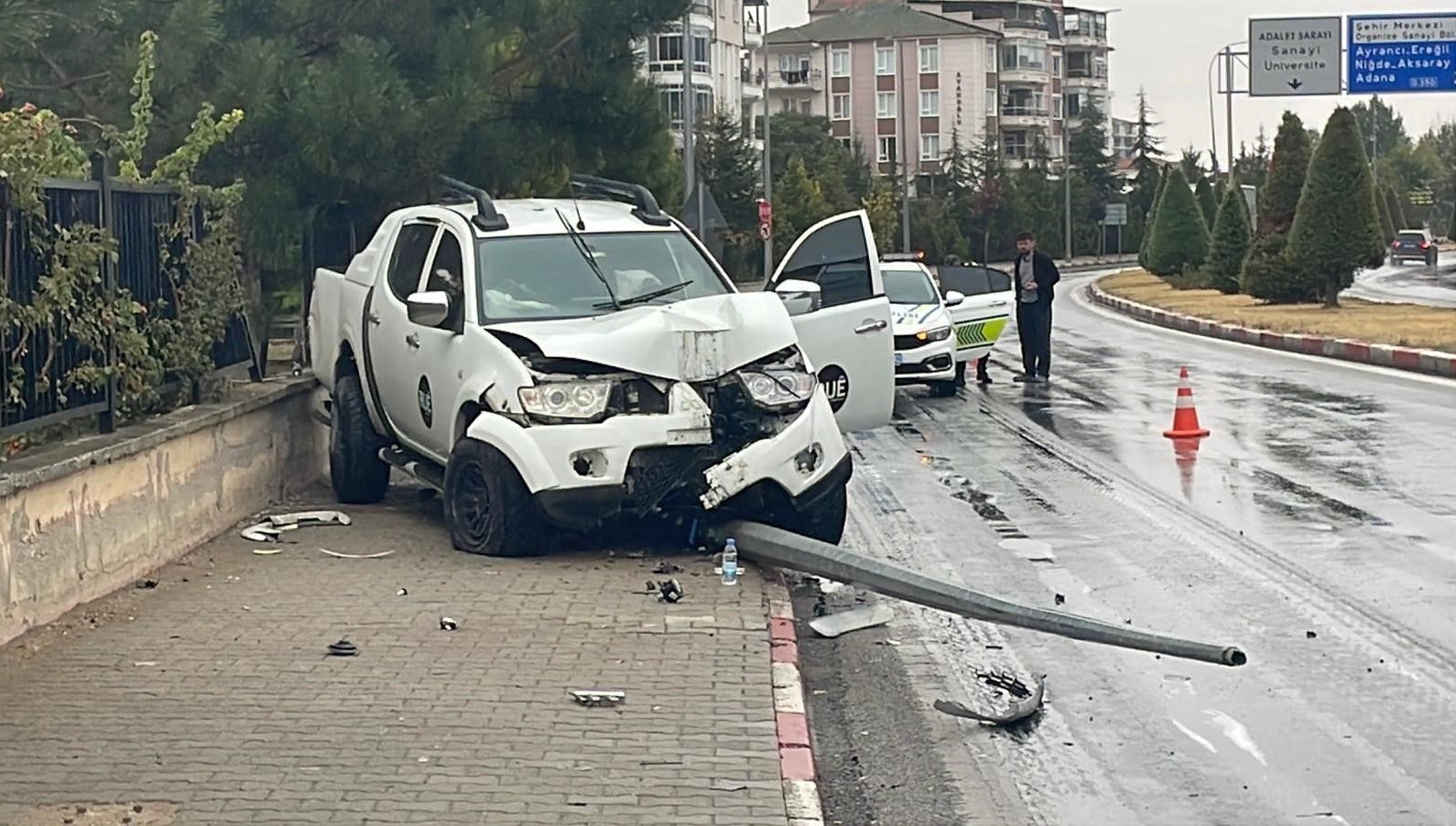 Kayganlaşan yol kazaya neden oldu