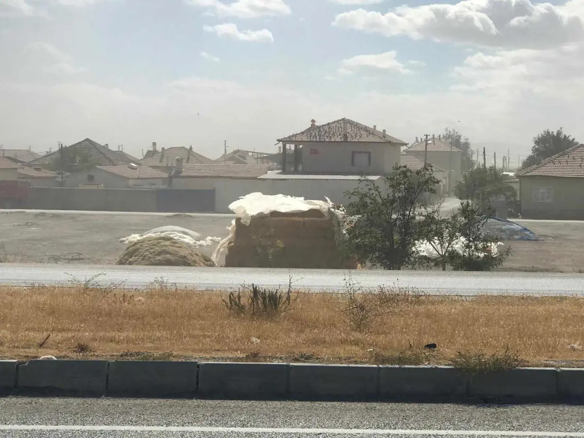 Konya-Adana Yolunda Kum Fırtınası