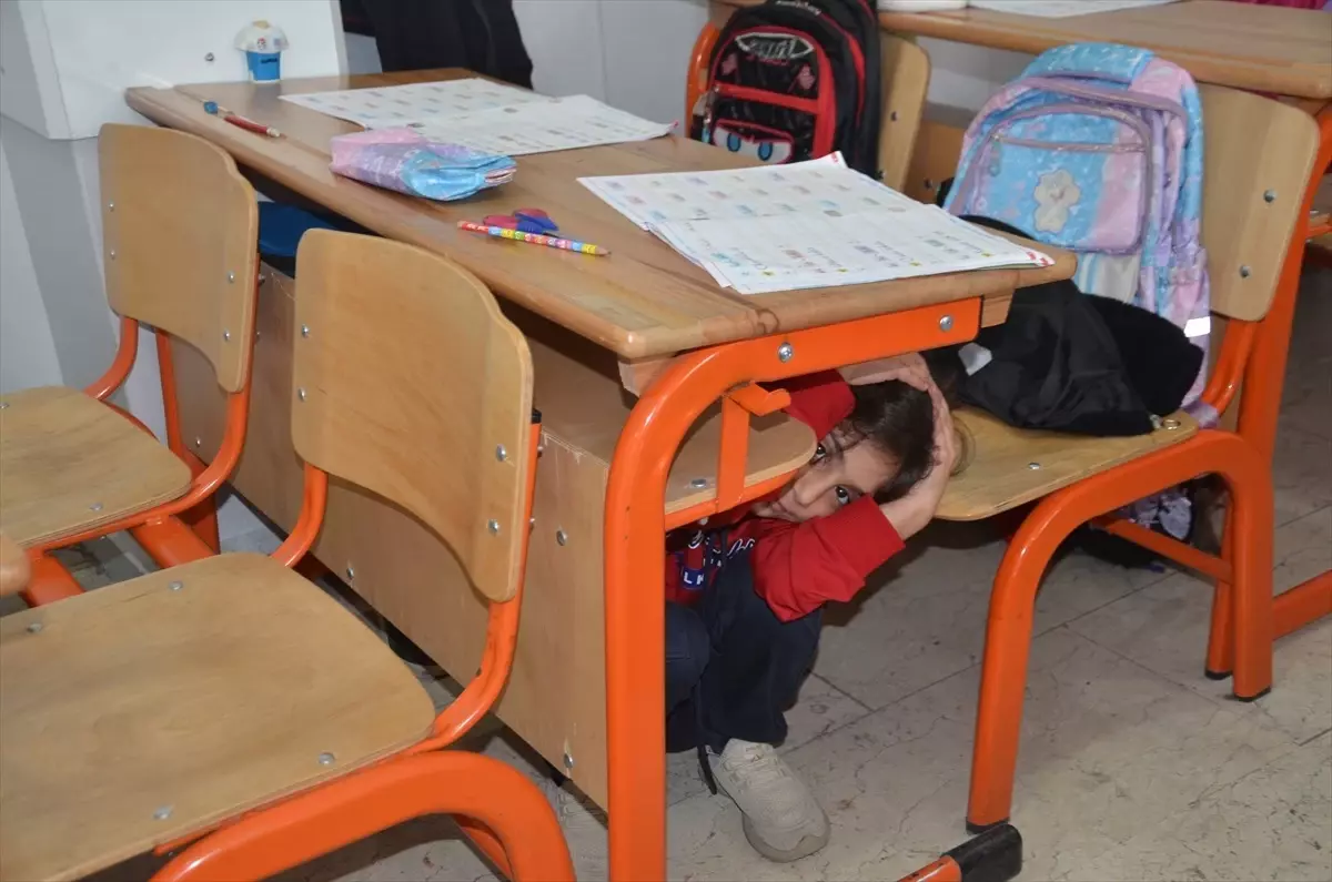 MEB’den Afet Bilinci İçin Tahliye Tatbikatı