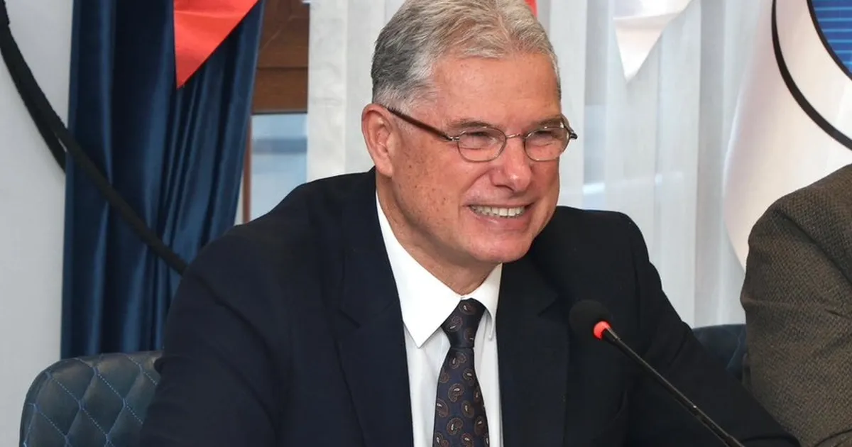 Mudanya Belediye Başkanı Deniz Dalgıç’ın kapatılan hesabı yeniden açıldı