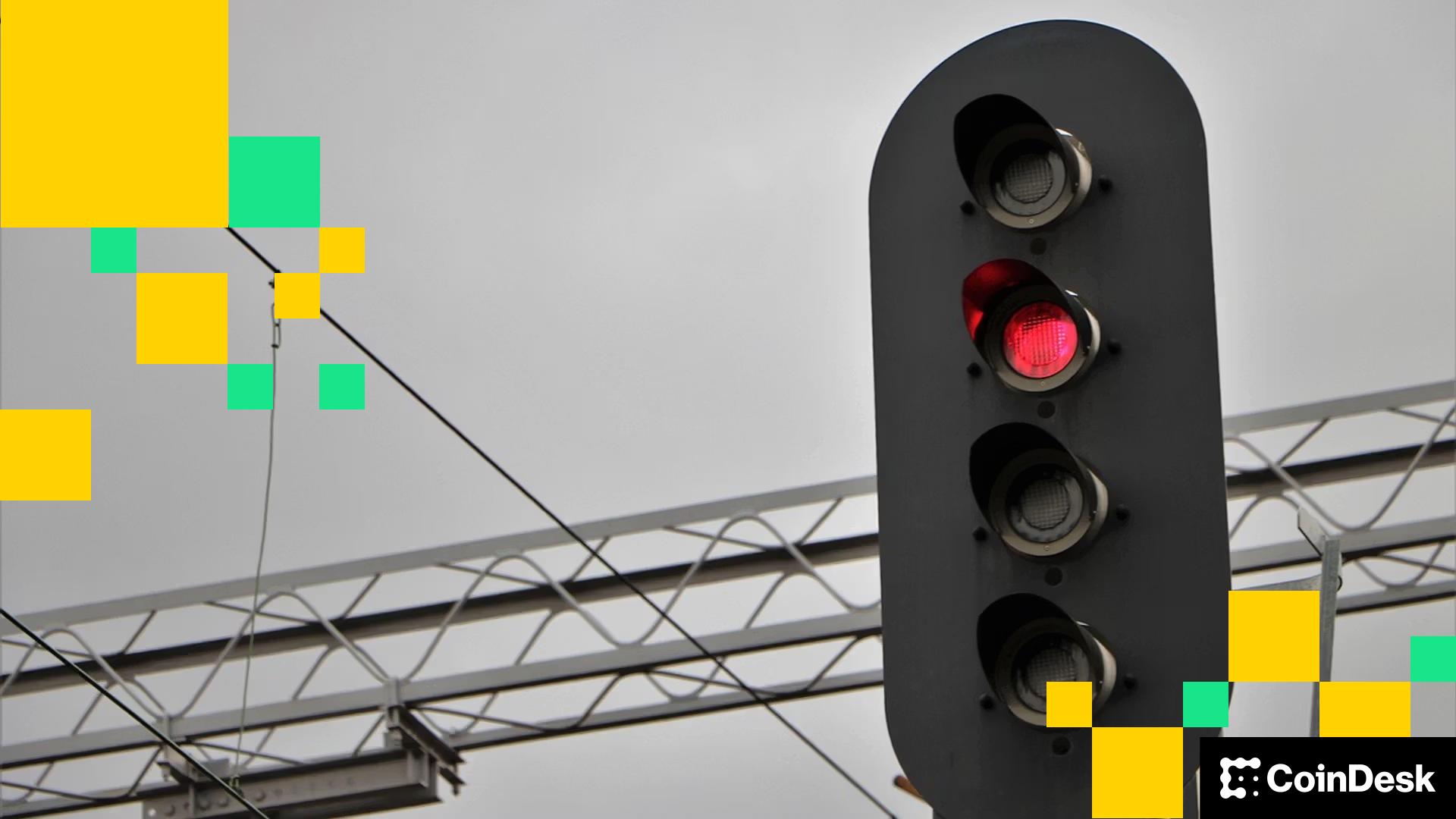 Crypto Markets Today: Bitcoin Holds $103K, Altcoins Consolidate on `Fearful’ Sentiment