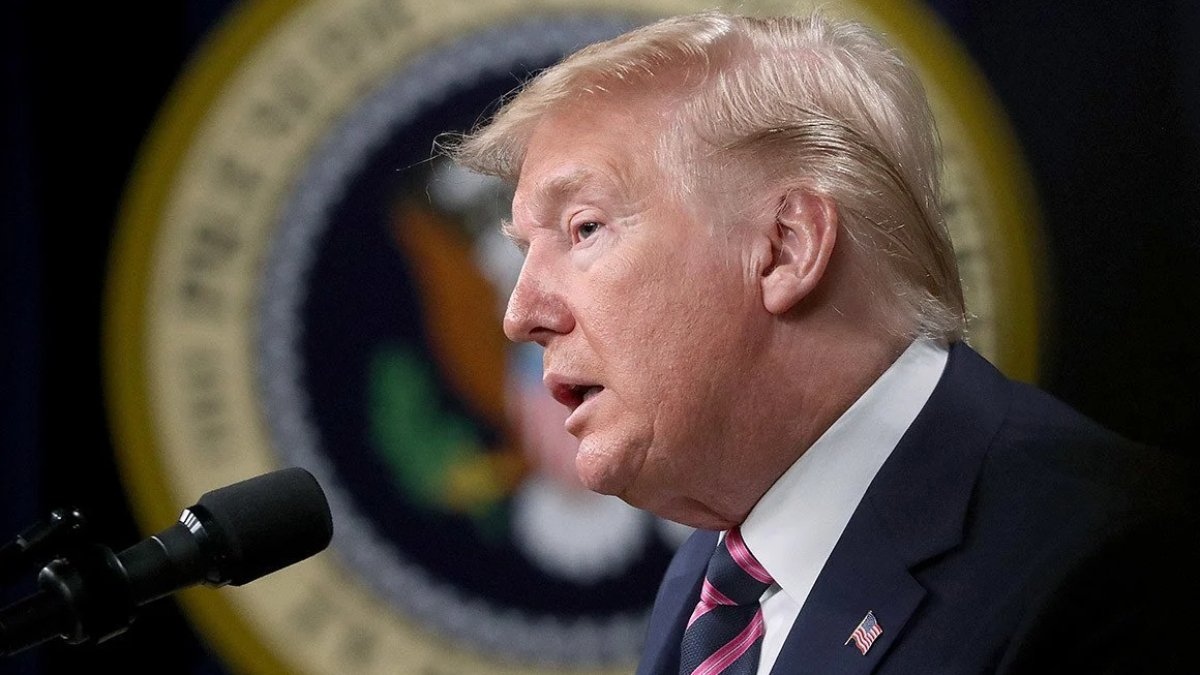 Trump’tan Maduro’ya: Sert oynarsa bu onun son seferi olur