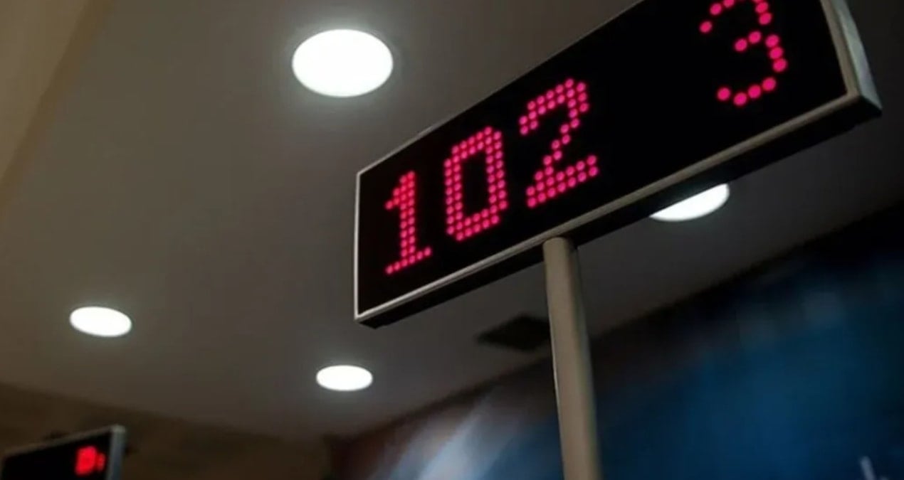 260 yıllık banka 55 şubesini kapatıyor