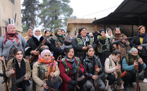 DEM Parti 'Rojava' heyeti: Kobani'nin dünyayla bağı kesilmiş durumda